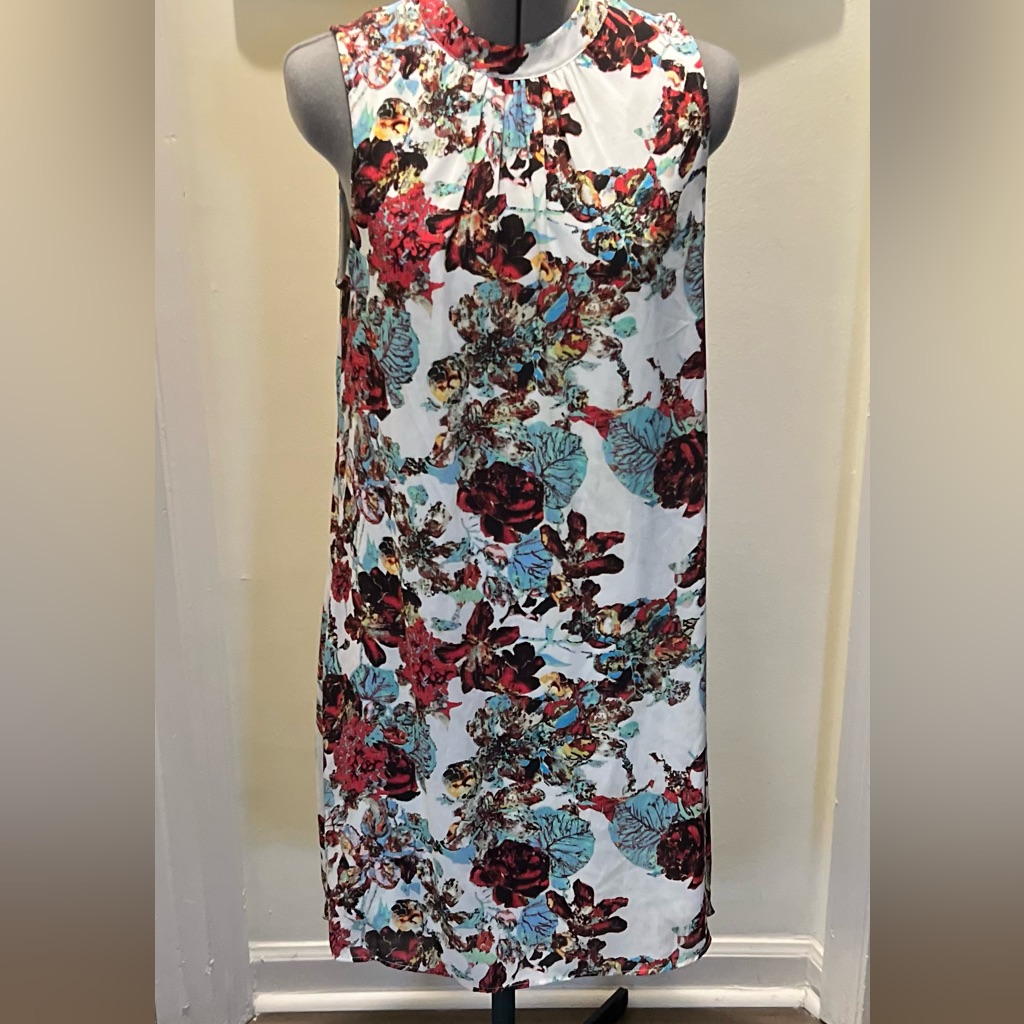 Signature Studio Floral Sleeveless Dress